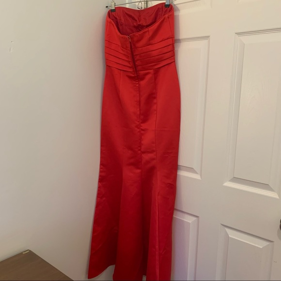 Jessica McClintock for Gunne Sax Red Strapless Mermaid Dress - Picture 5 of 12